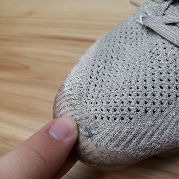 Nike‎ Womens Air Vapormax Flyknit 849557-202 Gray Lace Up Sneaker Shoes Size 7.5 - Picture 3 of 6